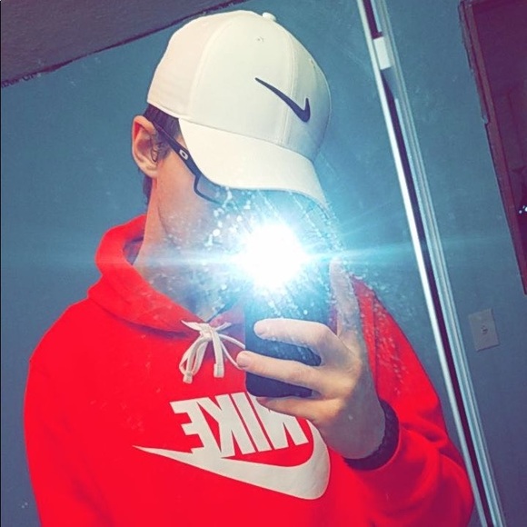 Meet your Posher, Matthew - Picture 1 of 1